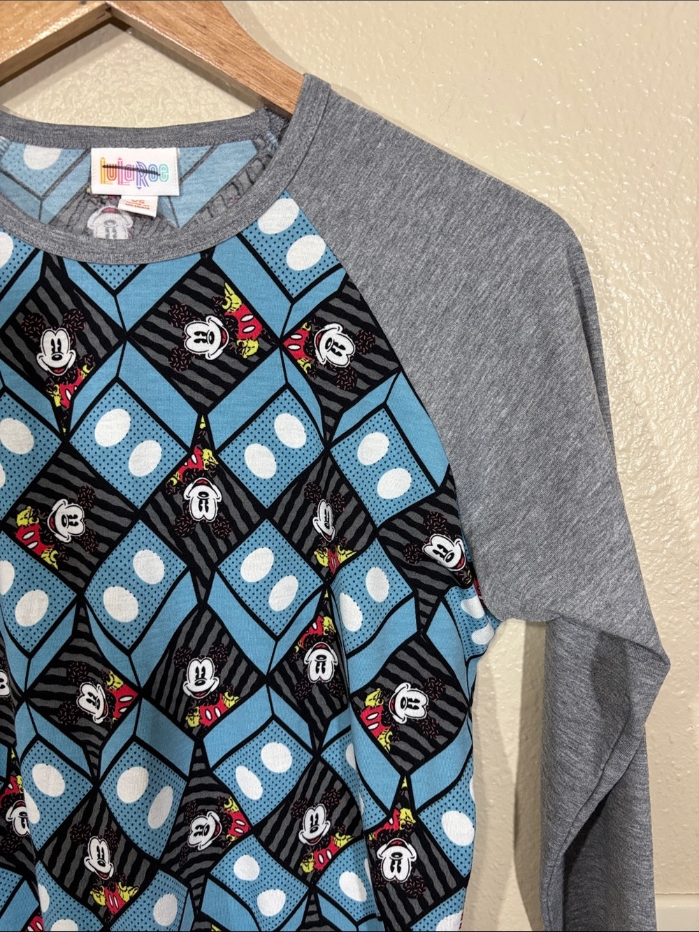Disney Mickey Mouse Lularoe Randy Baseball Tee Size XS NEW